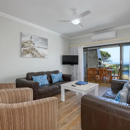 Margate Beach Club Room photo