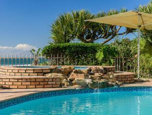Margate Beach Club Apartment *